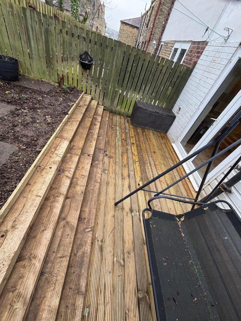 Cosy Brighouse 3 Bed House-Great For Contractors Apartment Bagian luar foto